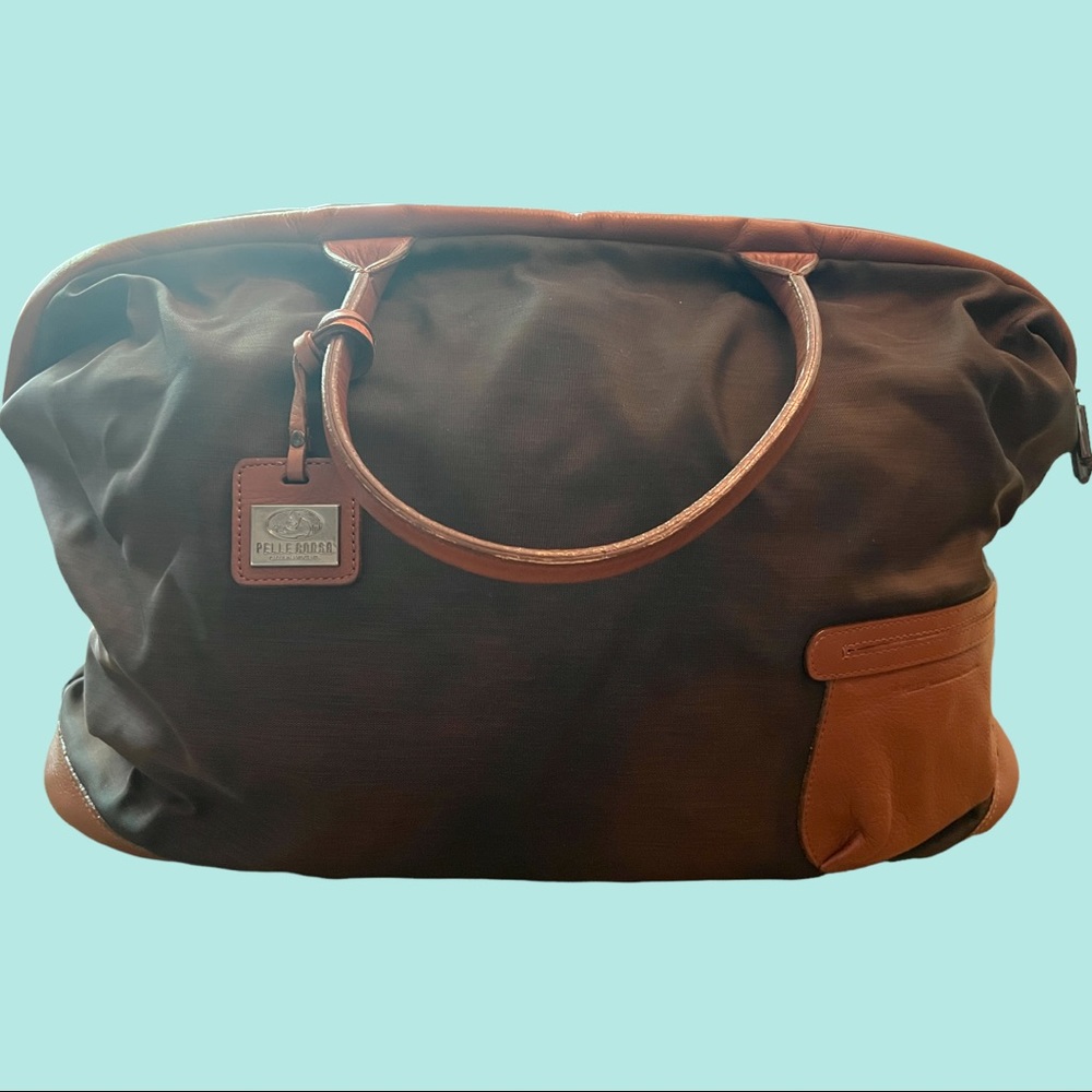 Pelle Borsa Travel Purse